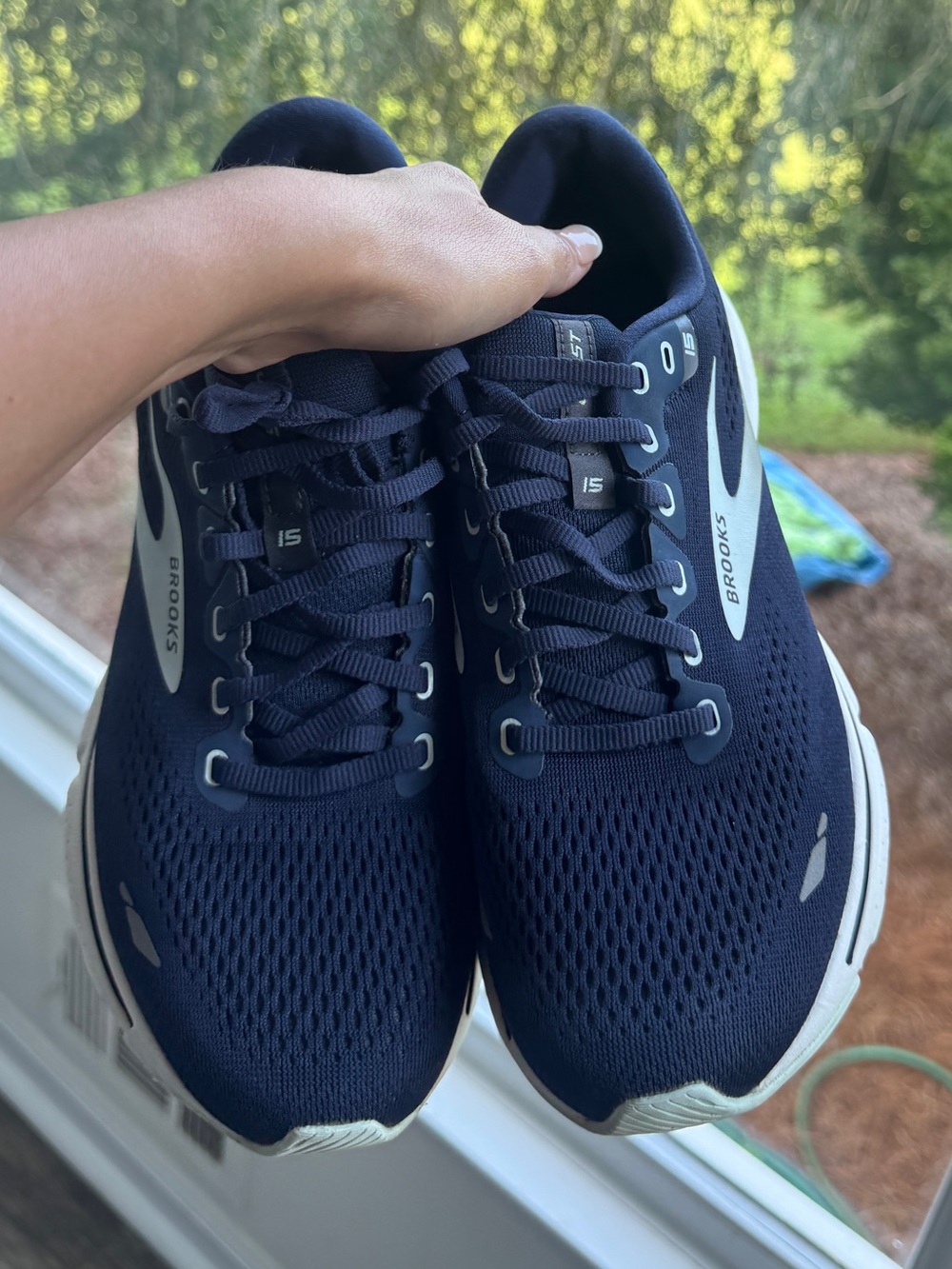 Brooks Ghost 15 Women's Size 10 B (Medium) Running Shoes Navy White - Picture 3 of 6